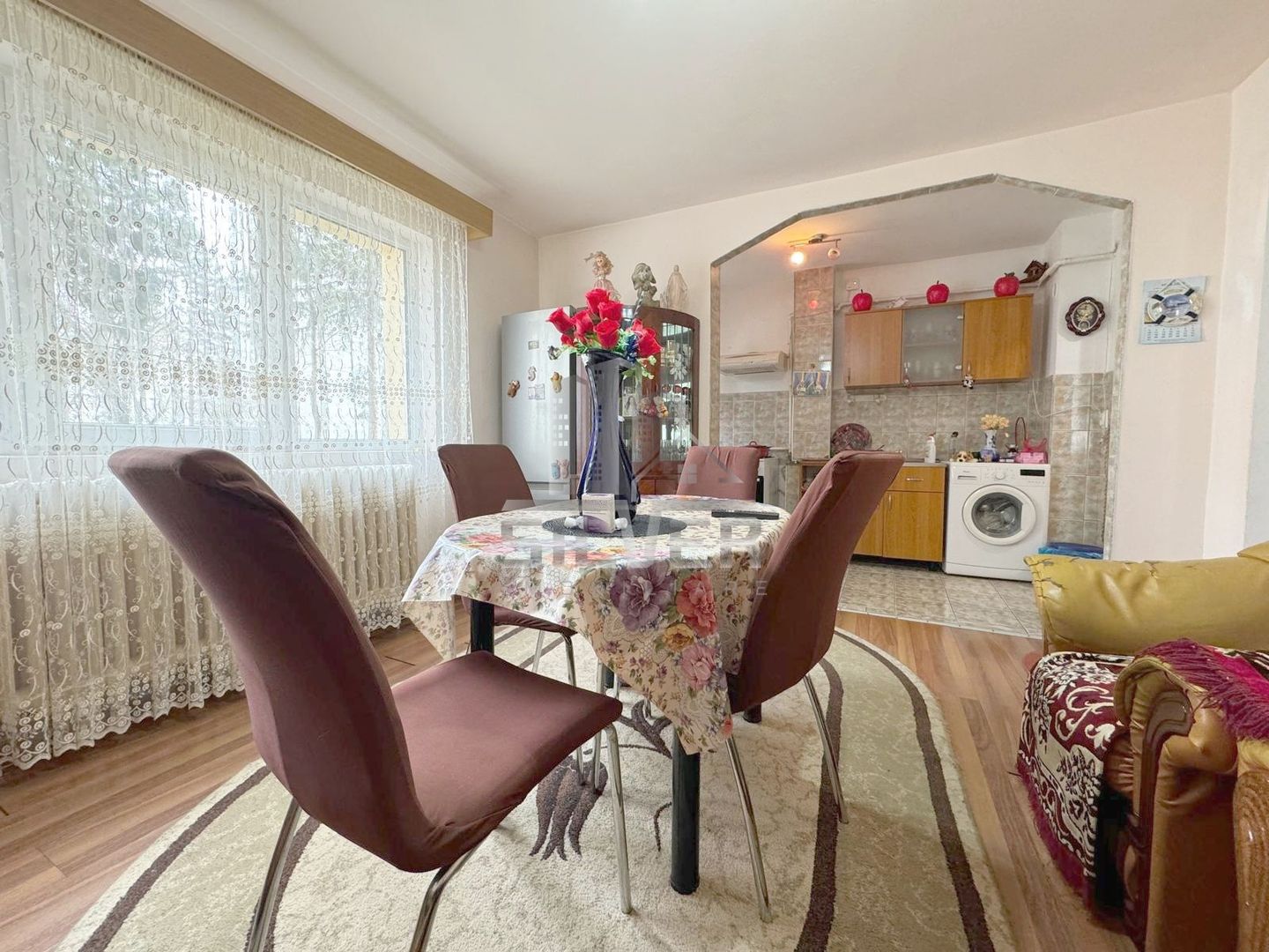 Apartament cu 3 camere/54mp/zona str. Mehedinti. - Poză 1