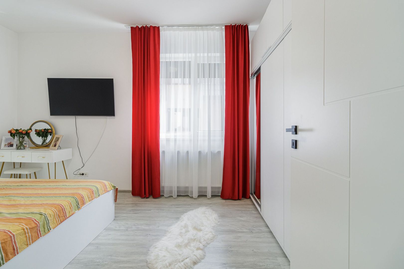 2 camere Apusului-Bacriului cu loc de parcare - Poză 10
