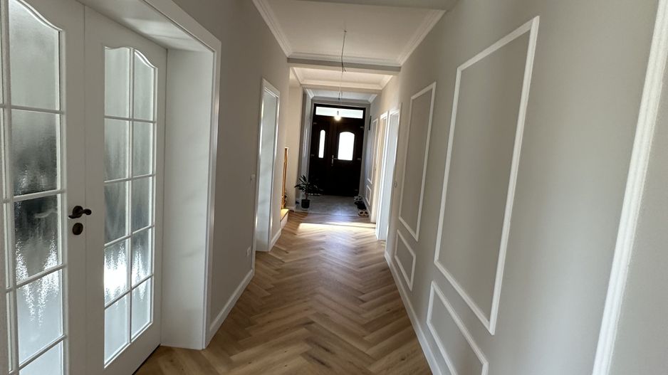 Duplex despartit prin spatiu tehnic  - teren 500mp - Poză 18