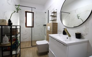 Casă modernă 3 camere, mobilată complet, curte 300 mp - Poză 14