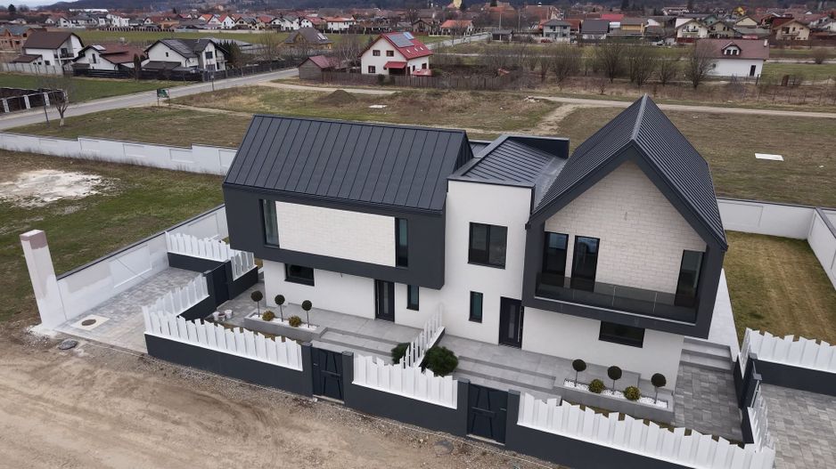 Casa de vanzare - Poză 1