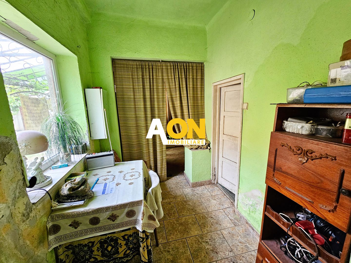 Casa veche, 5 camere, 287 mp teren, zona Prefectura. Necesita renovare - Poză 11