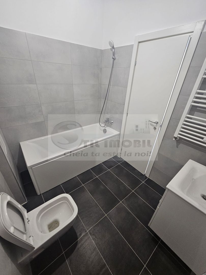 INTABULAT! MUTARE IMEDIATA! Apartament cu 2 camere decomandat Central - Poză 7