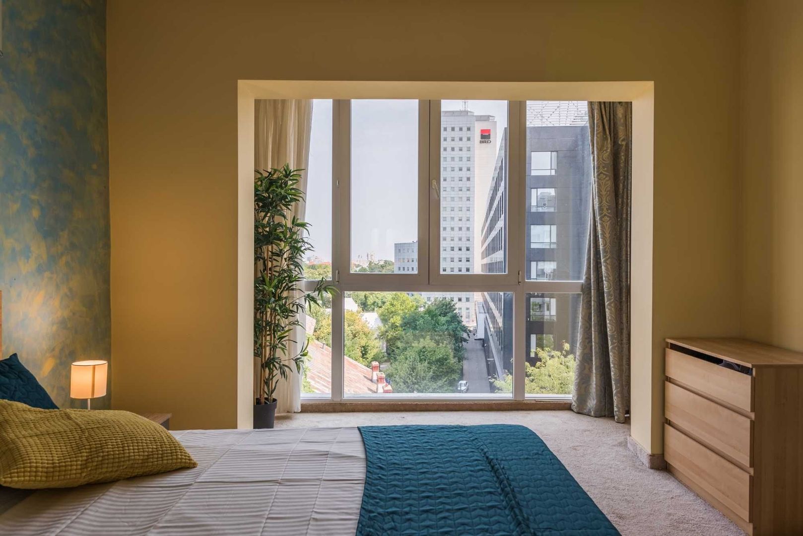 Apartament Titulescu //  Piata Victoriei - Poză 1