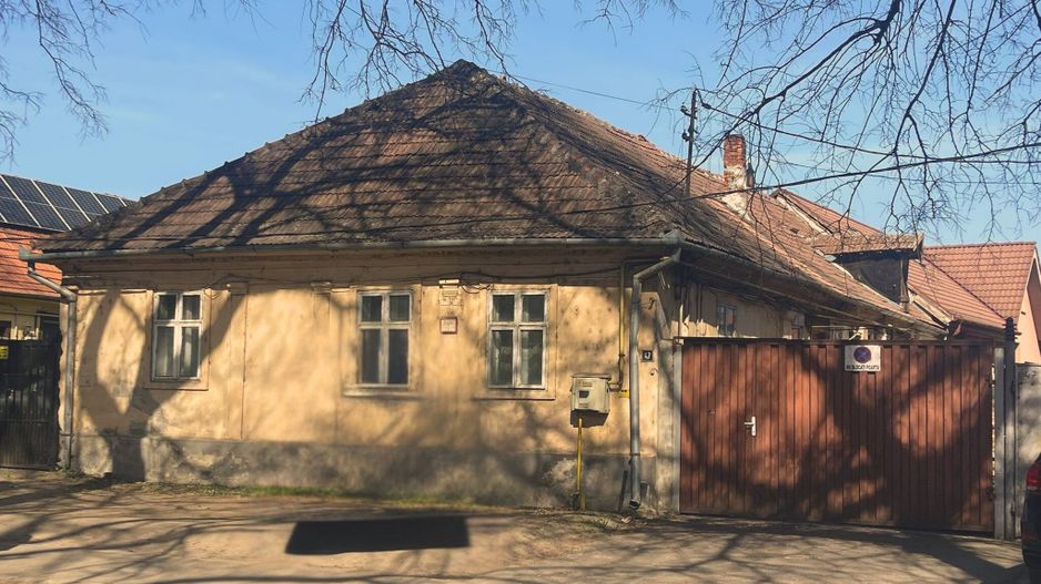 Casă ultracentrală, Oradea – locație premium, potențial excelent - Poză 1