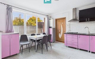 Casă spațioasă cu 4 camere în Vladimirescu - Poză 1