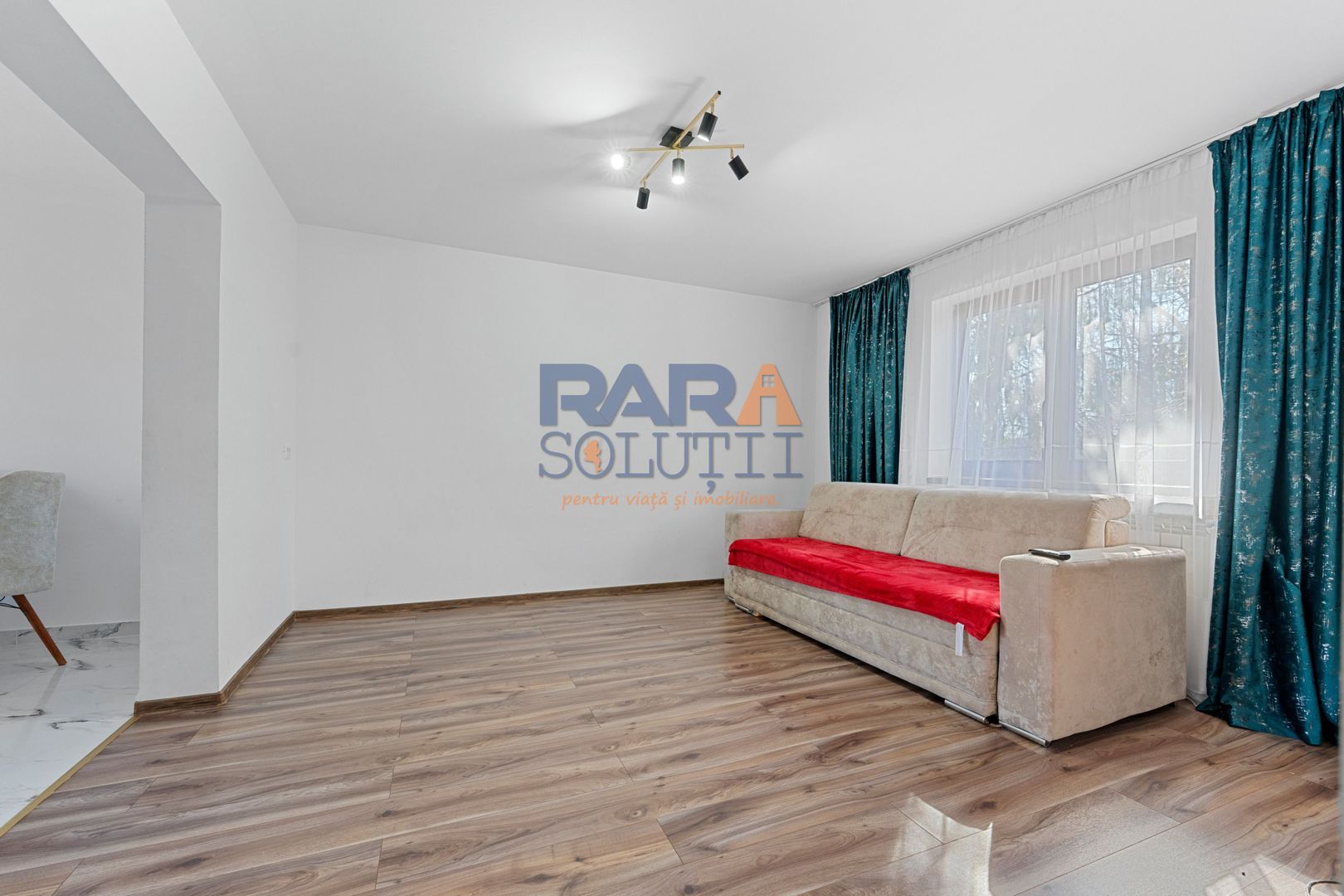 Casă nouă - 2800 mp teren - Poză 3