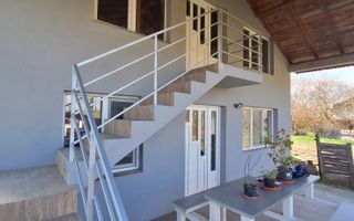 Casa de vanzare in Leamna de Jos - Poză 1