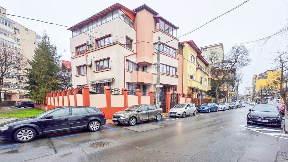Spatiu Comercial - Etaj P + 1 sau 2 + 3 - Poză 1