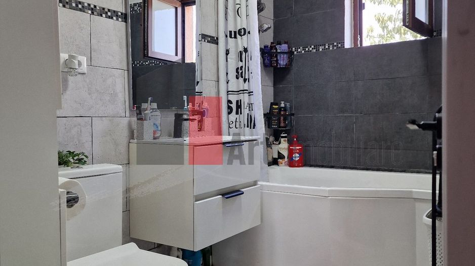 Casa moderna cu piscina si zona de fitness - la 20 min de Bucuresti-Mihailesti - Poză 8