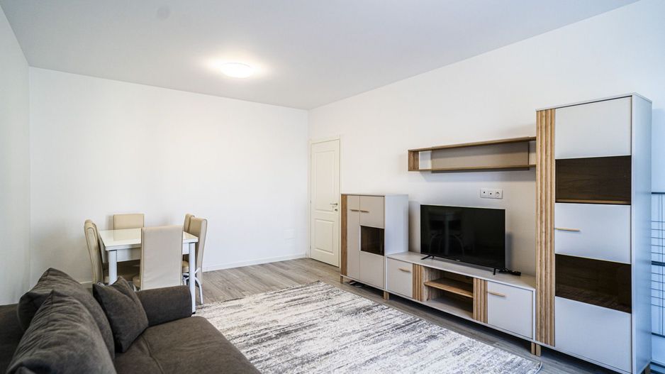 Prima inchiriere 2 Camere, decomandat, etaj 4, 6 minute METROU Preciziei - Poză 3