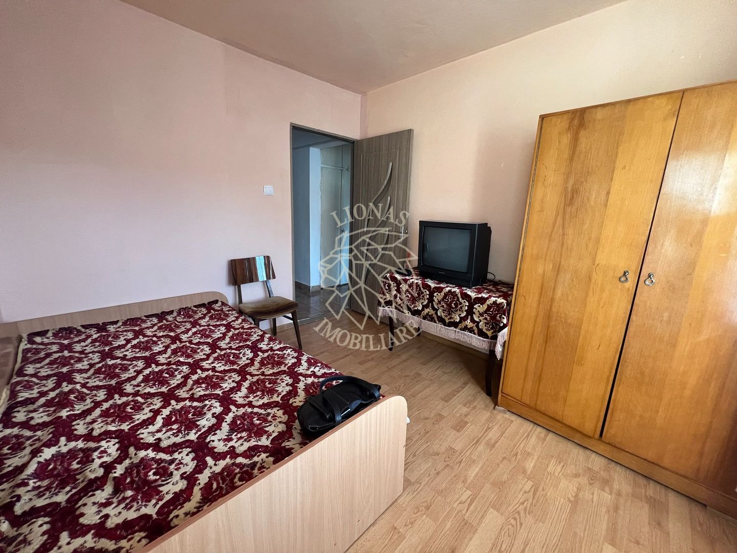 Apartament decomandat 3 camere 64 mp-2 balcoane-Zona Sensul Vechi - Poză 1