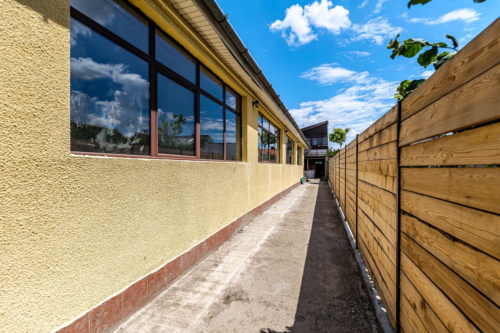 Spațiu industrial 115mp-ideal depozitare/productie - Poză 1