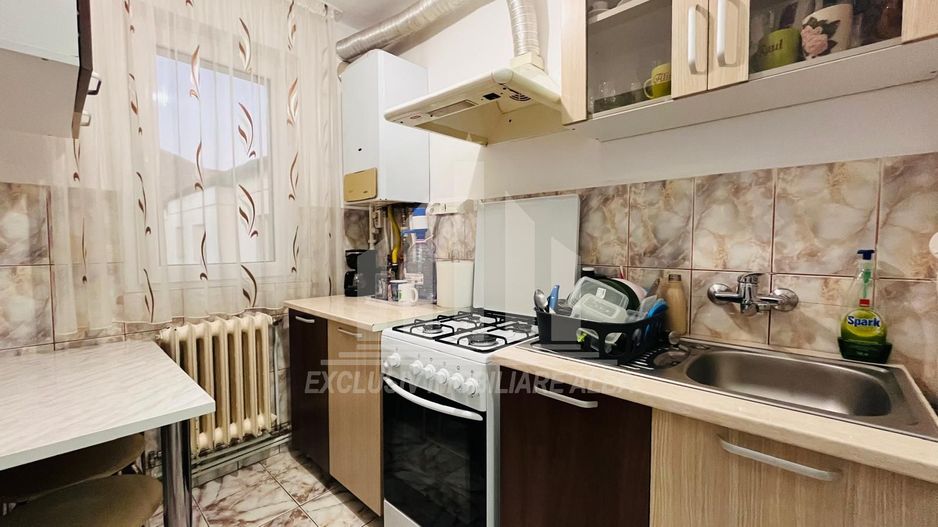 Apartament cu 2 camere, Cetate - Poză 3