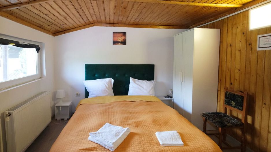 Pensiune la Cheia, moderna, functionala in totalitate, vedere mirifica (chirie) - Poză 9