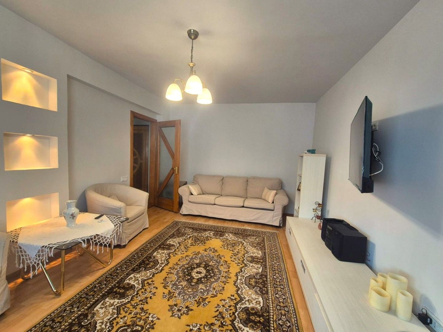 Centru Civic, apartament pretabil familie sau studenti. - Poză 3