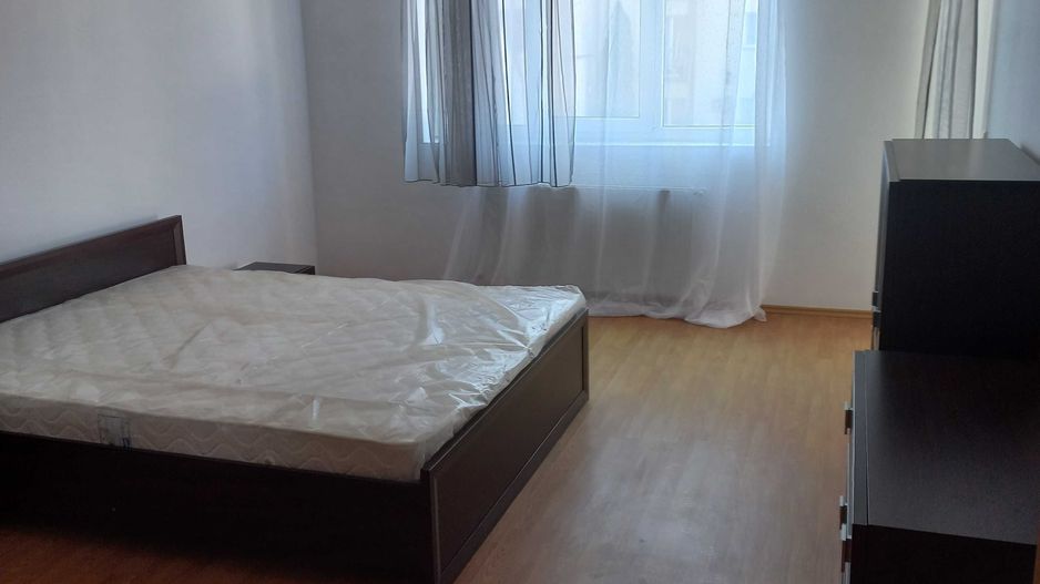 BRASADAS vinde ap 2 cam 70 mp cu parcare in zona centrala. - Poză 4