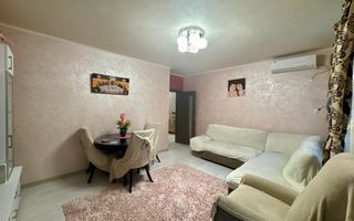 Apartament 3 camere de vanzare Constanta, zona Compozitori - Poză 2