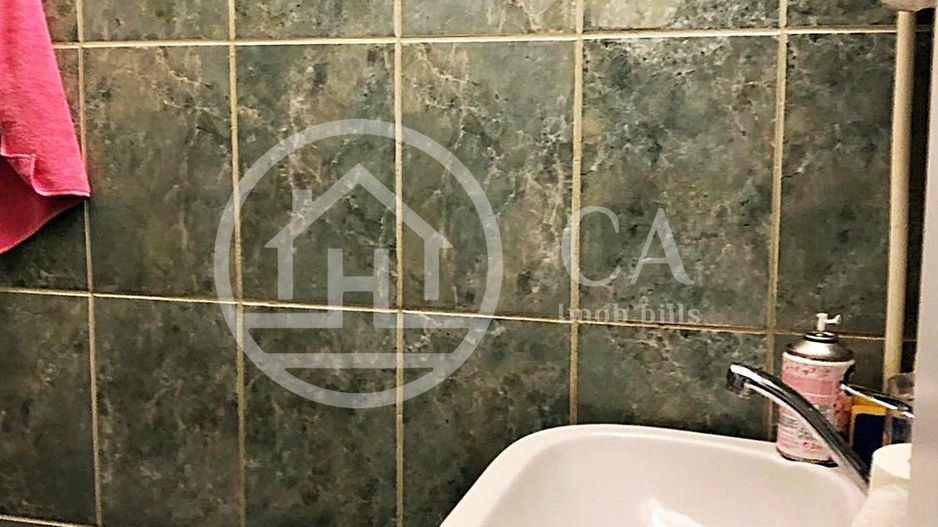 Spatiu comercial de inchiriat cu 5 camere pe Republicii, Oradea - Poză 12