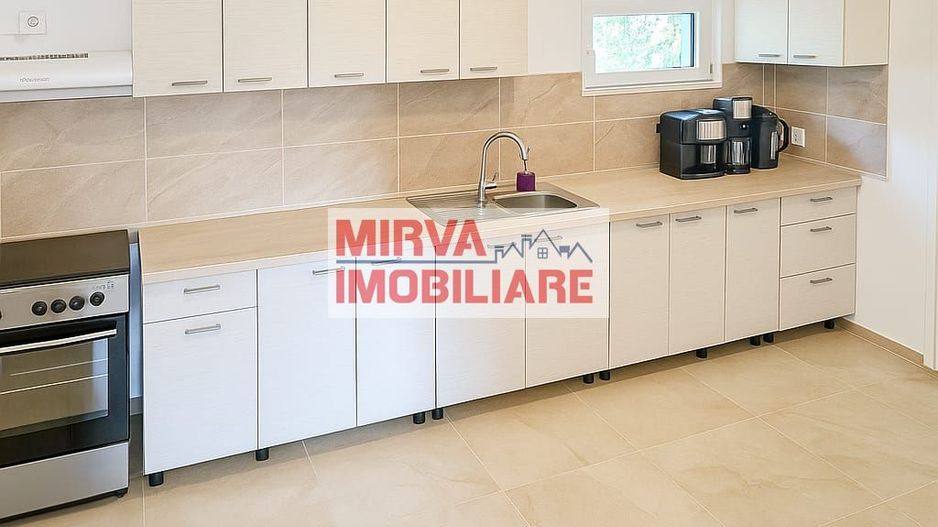 🏡 Casă tradițională într-un peisaj de vis – Vâlcănești - Poză 10