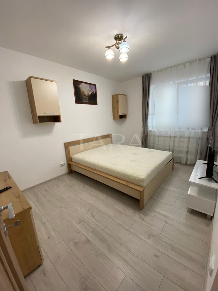 Apartament decomandat cu 2 dormitoare și parcare în CF, zona VIVO! - Poză 3