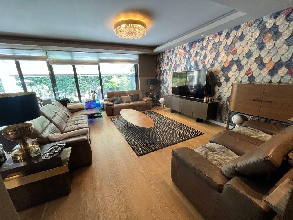 Băneasa Park | Casă Semimobilată de Vânzare - Poză 1