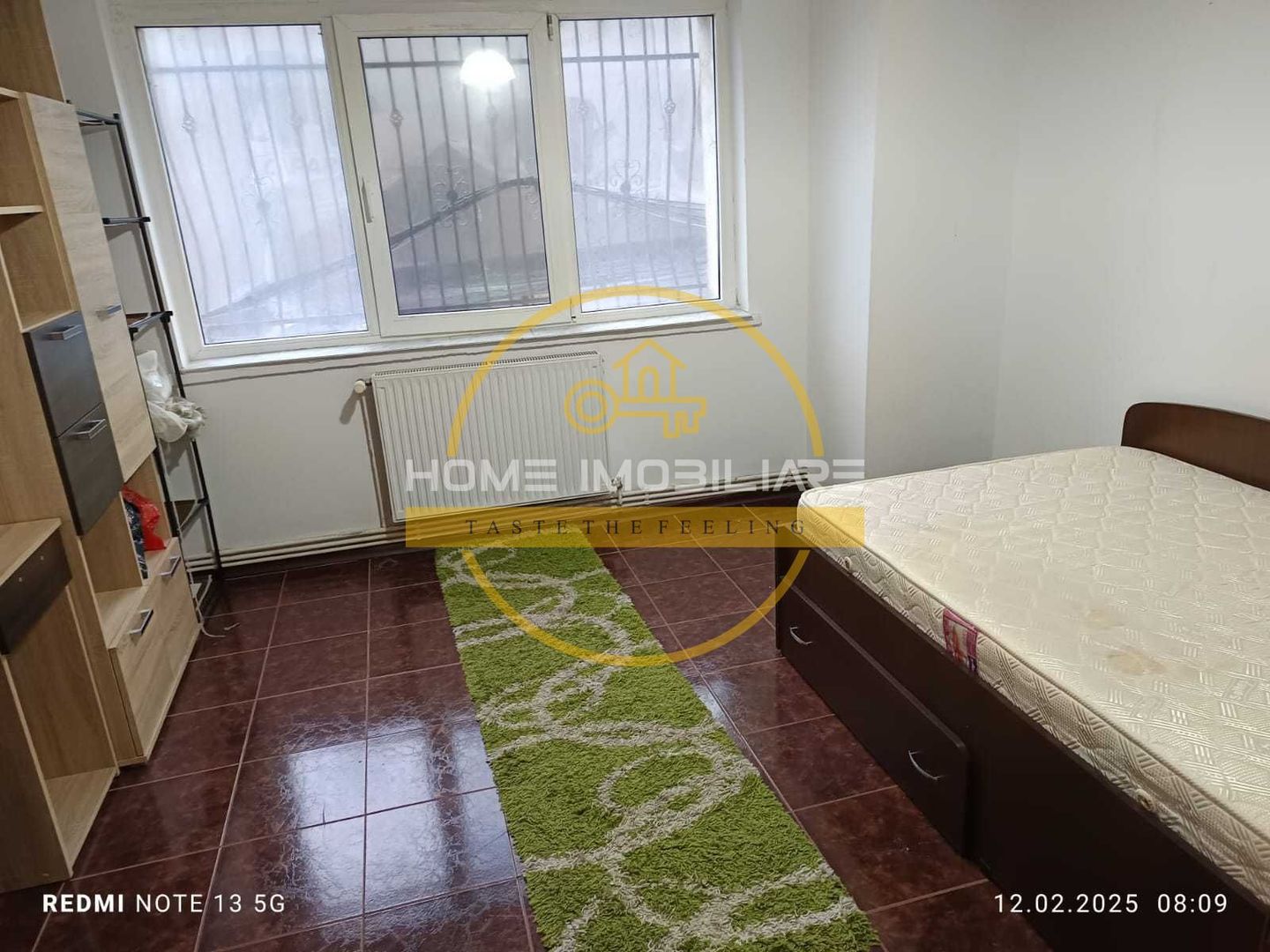 Etaj 1, P-ta Voievozilor, 3 Camere Decomandat zona Alexandru cel Bun - Poză 1