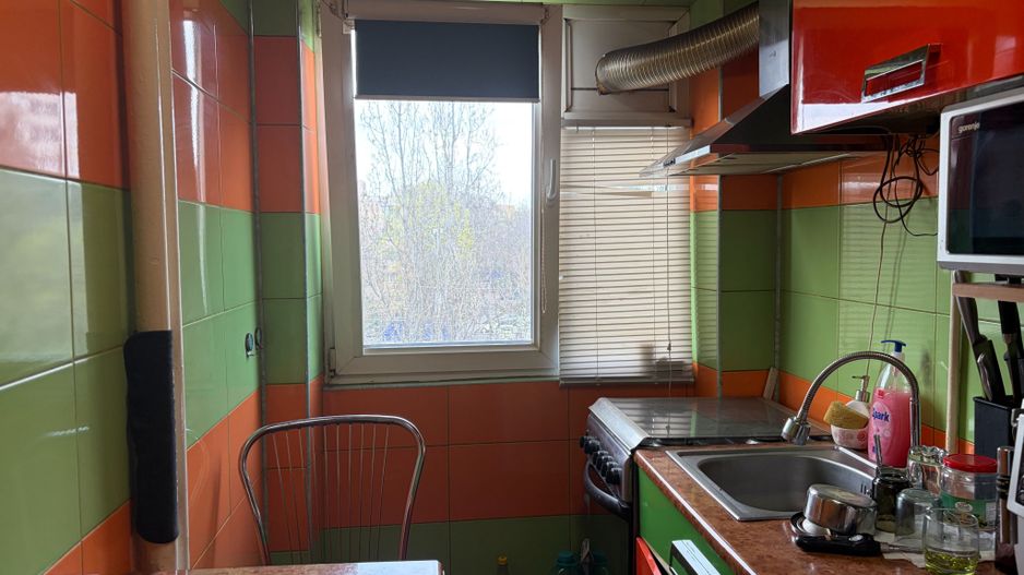 Apartament spatios cu trei camere, Brancoveanu, 80.000€ negociabil - Poză 6