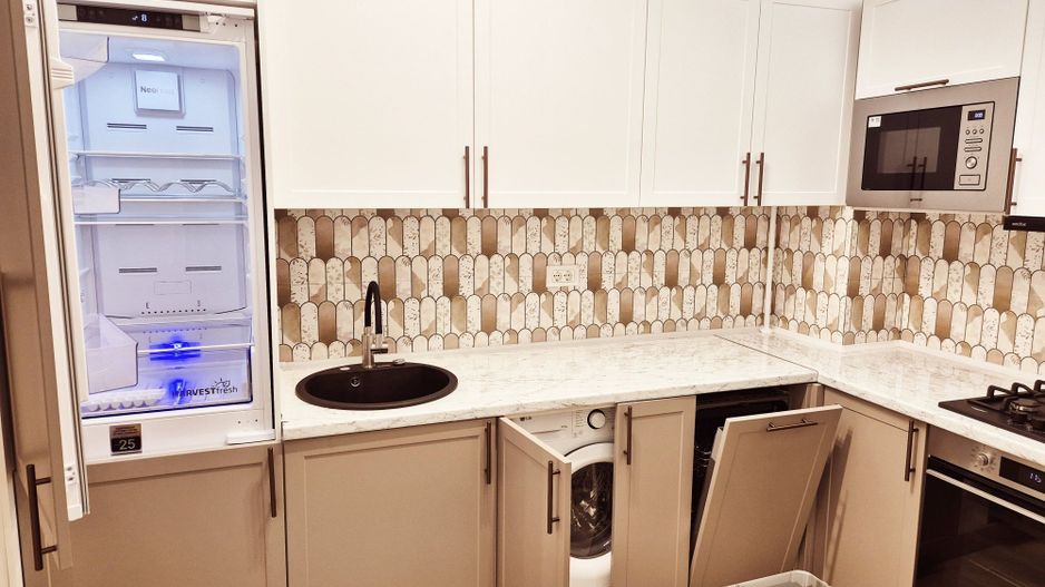 De inchiriat| 2 camere Cortina North | Parcare - Poză 7