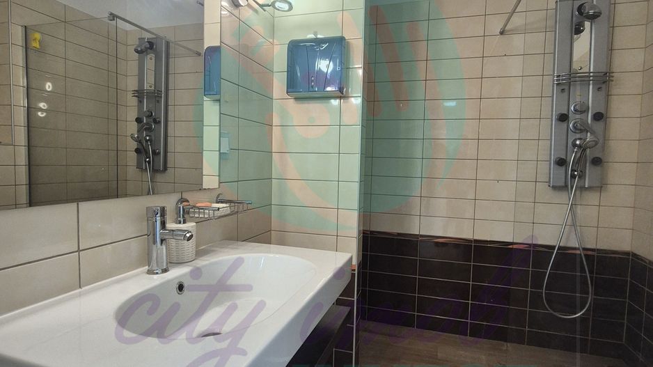 3 camere cu view spectaculos in Asmita Gardens - Poză 18