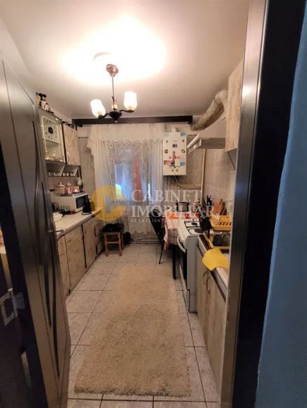 Etaj 2, bloc din 1984 2 camere decomandat zona Zimbru - Poză 5