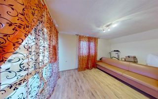 Proprietate pe 2 niveluri, curte individuala si garaj, cartier linistit, Rasnov. - Poză 2