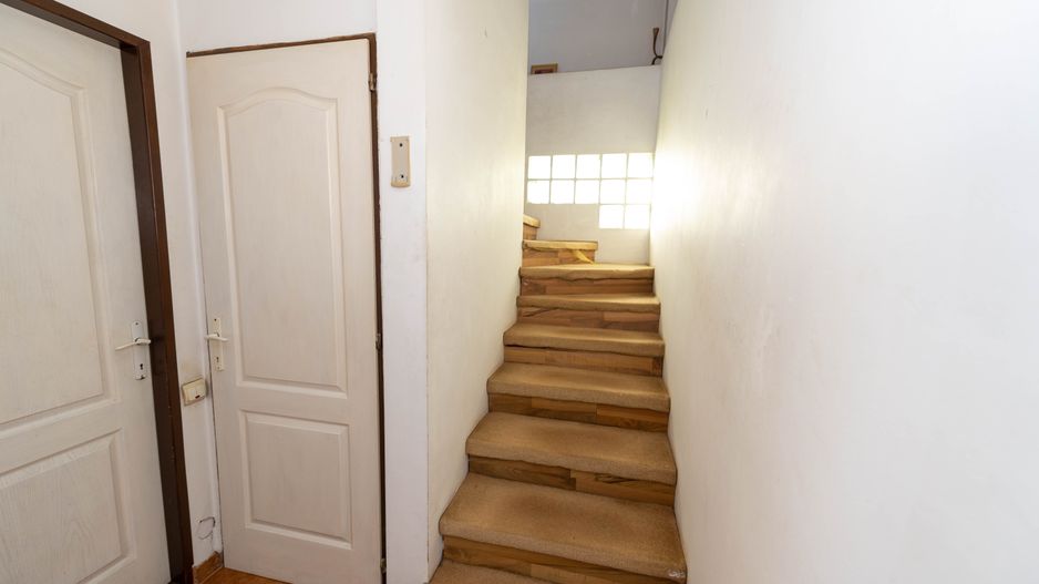 Casa cu 4 camere de vanzare Domnesti - Poză 15