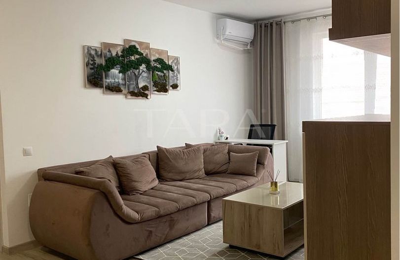Apartament de vânzare cu 2 camere în Florești, zona Terra. - Poză 1