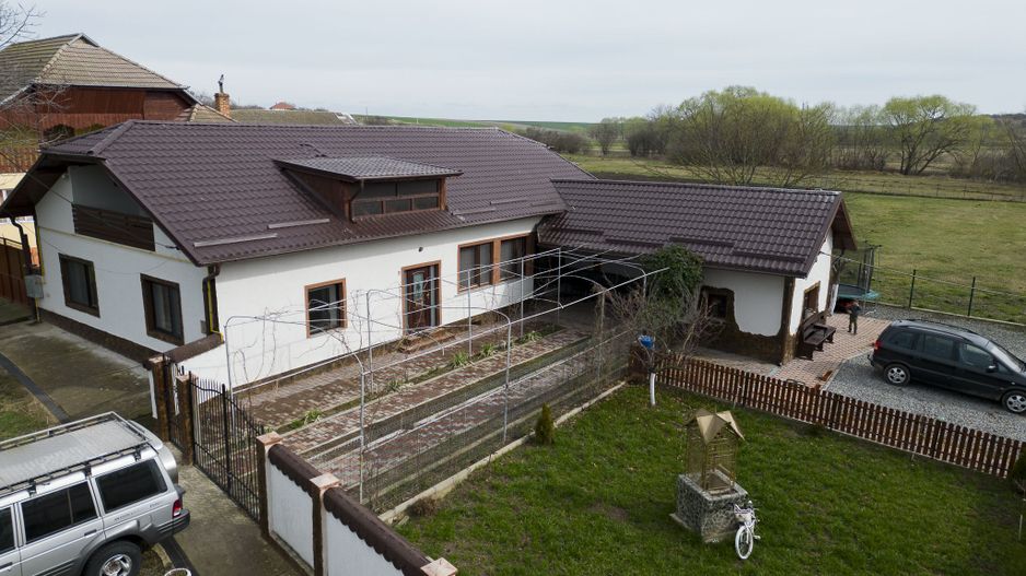 Proprietate imobiliară cu potențial extraordinar! - Poză 45