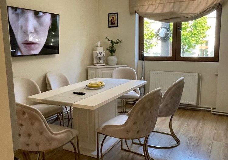 BRASADAS vinde ap 3 cam in casa in asociatie, semicentral. - Poză 2