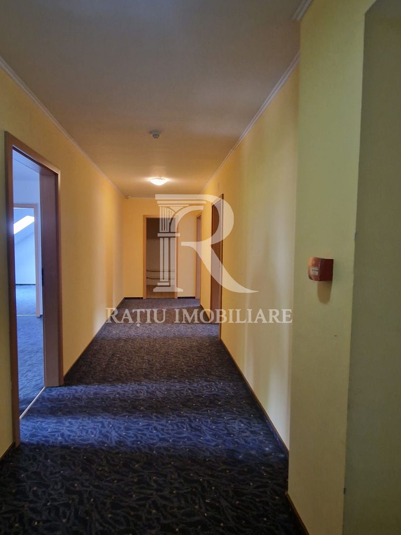 Spațiu comercial | Ideal pentru companii | Zonă centrală | Oradea - Poză 15