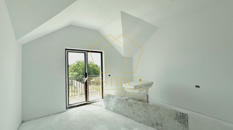 Duplex spatios cu 4 camere | Covaci - Poză 4