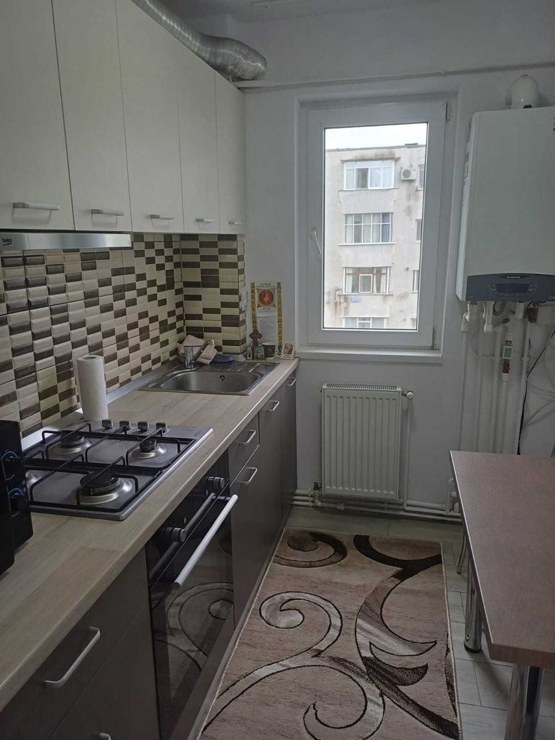 Apartament renovat 2 camere SD 40 mp Mircea Cel Batran 400 euro - Poză 5