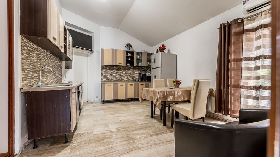 Casa 6 camere - teren 558 mp - Centrul Aradului - COMISION 0 - Poză 6