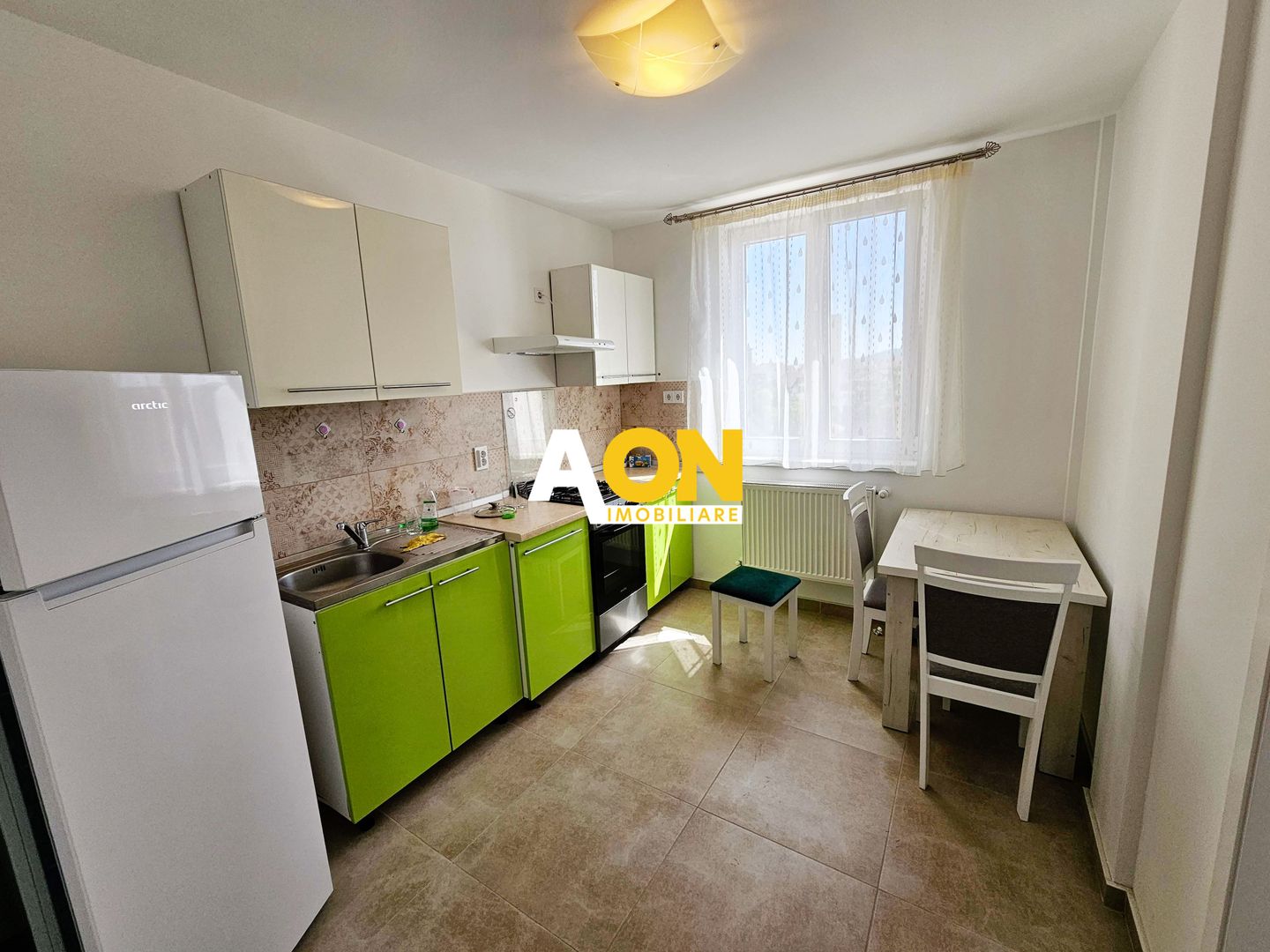 Apartament tip Penthouse, 1 camera + birou + terasa de 50 mp - Poză 4