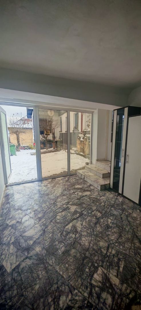 Spatiu activitate mica, birou, depozitare, manichiura, psiholog - Poză 3