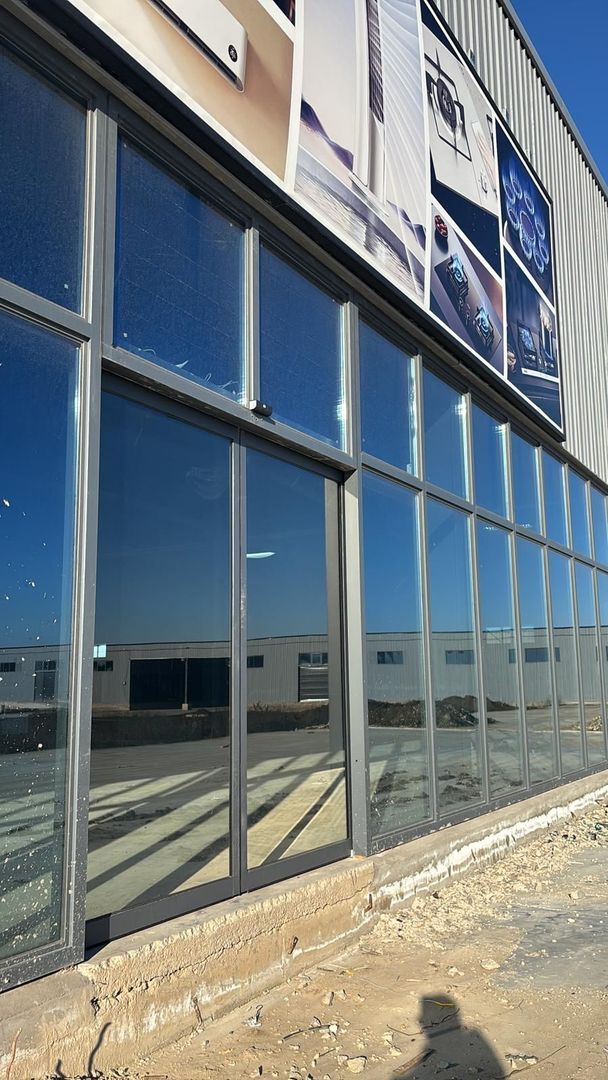 Spatii comerciale, industriale, logistice, birouri, productie, retail - Poză 10