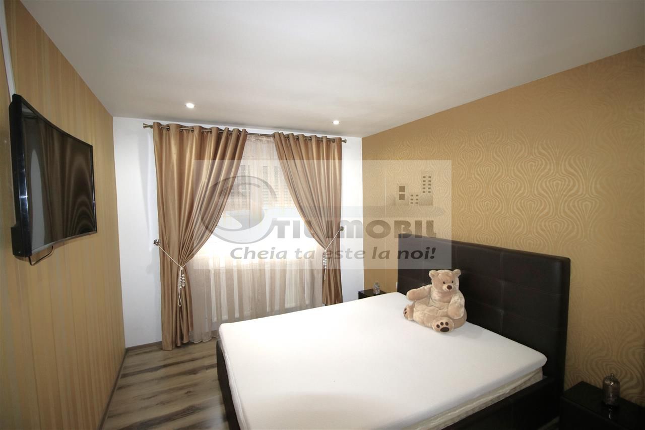 MIROSLAVA CASA EXCLUSIVISTA LA CHEIE LUX STIL MEDITERANEAN MOBILATA - Poză 18