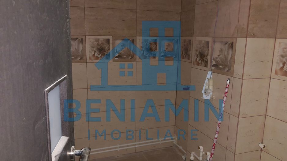 Apartament 4 camere decomandat centrala 83mp renovat etaj 1 Craiovita - Poză 6