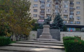 Închiriez apartament 5 camere, Piața Unirii-FÂNTÂNI - Poză 3