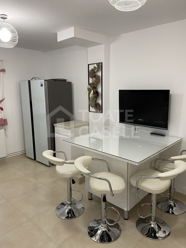 Apartament cu 2 camere, decomandat, zona Interservisan - Poză 2