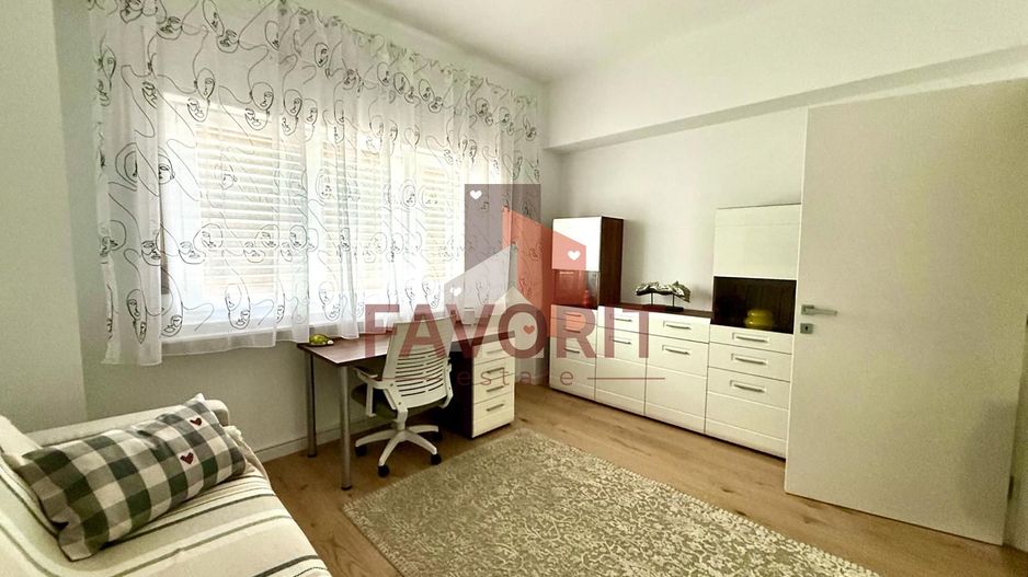Disponibil imediat. Piata Marasti. Cu centrala termica proprie - Poză 5