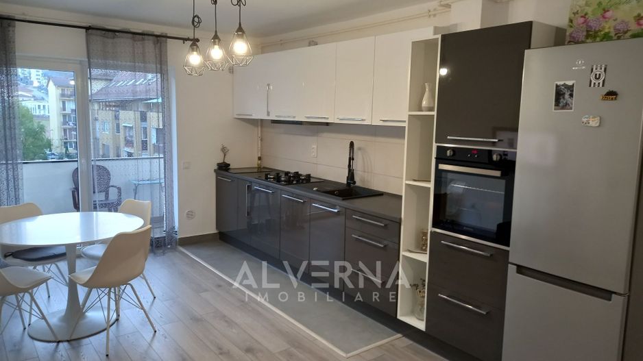 Apartament 2 camere, 46mp, mobilat si utilat, balcon, zona Eroilor - Poză 1