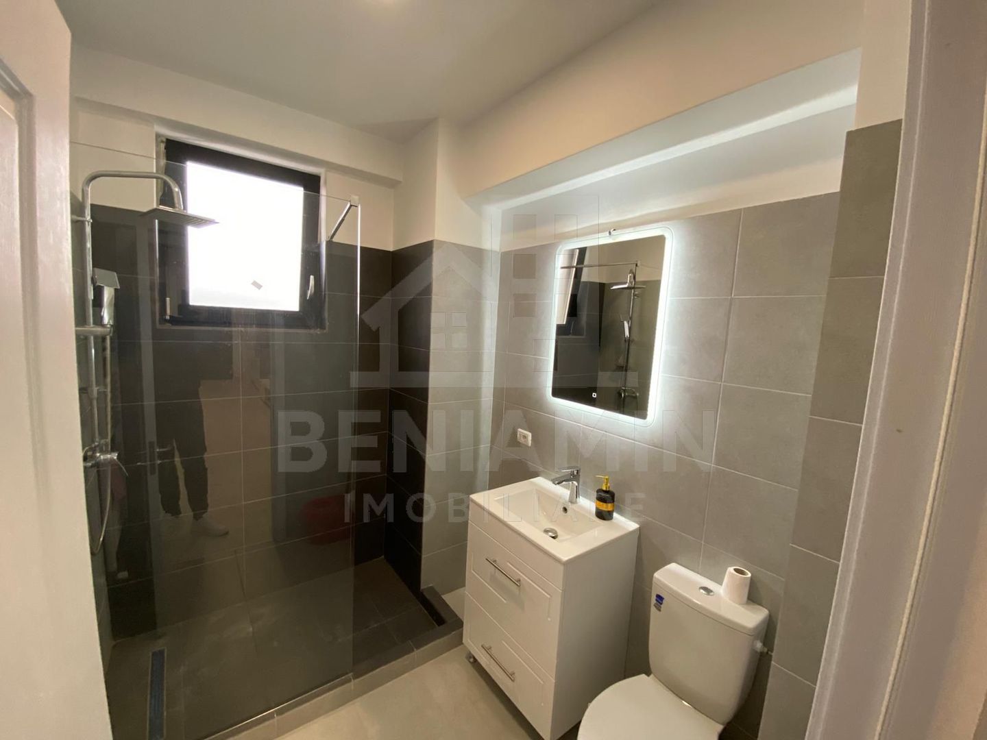 Apartament open space | Prima închiriere | Bloc nou | Zona Consul - Poză 7